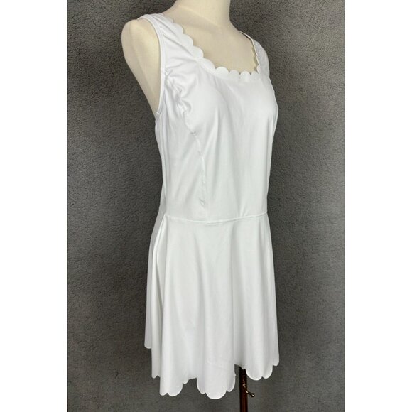 Attraco Women's Scalloped Edge White Athletic Dress Size Large New With Tag's. - Picture 2 of 8